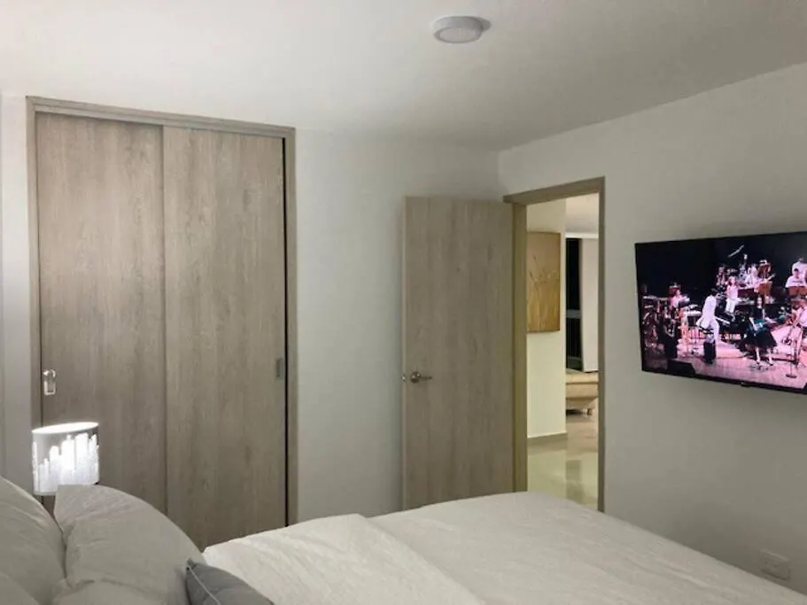 Hermoso Apartamento en el Rodadero, a tan sólo una cuadra de la playa! Gaira Colombia