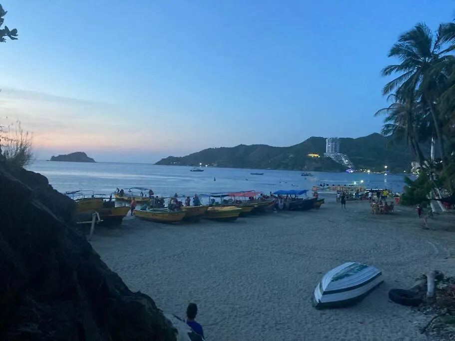 Hermoso Apartamento en el Rodadero, a tan sólo una cuadra de la playa! Gaira